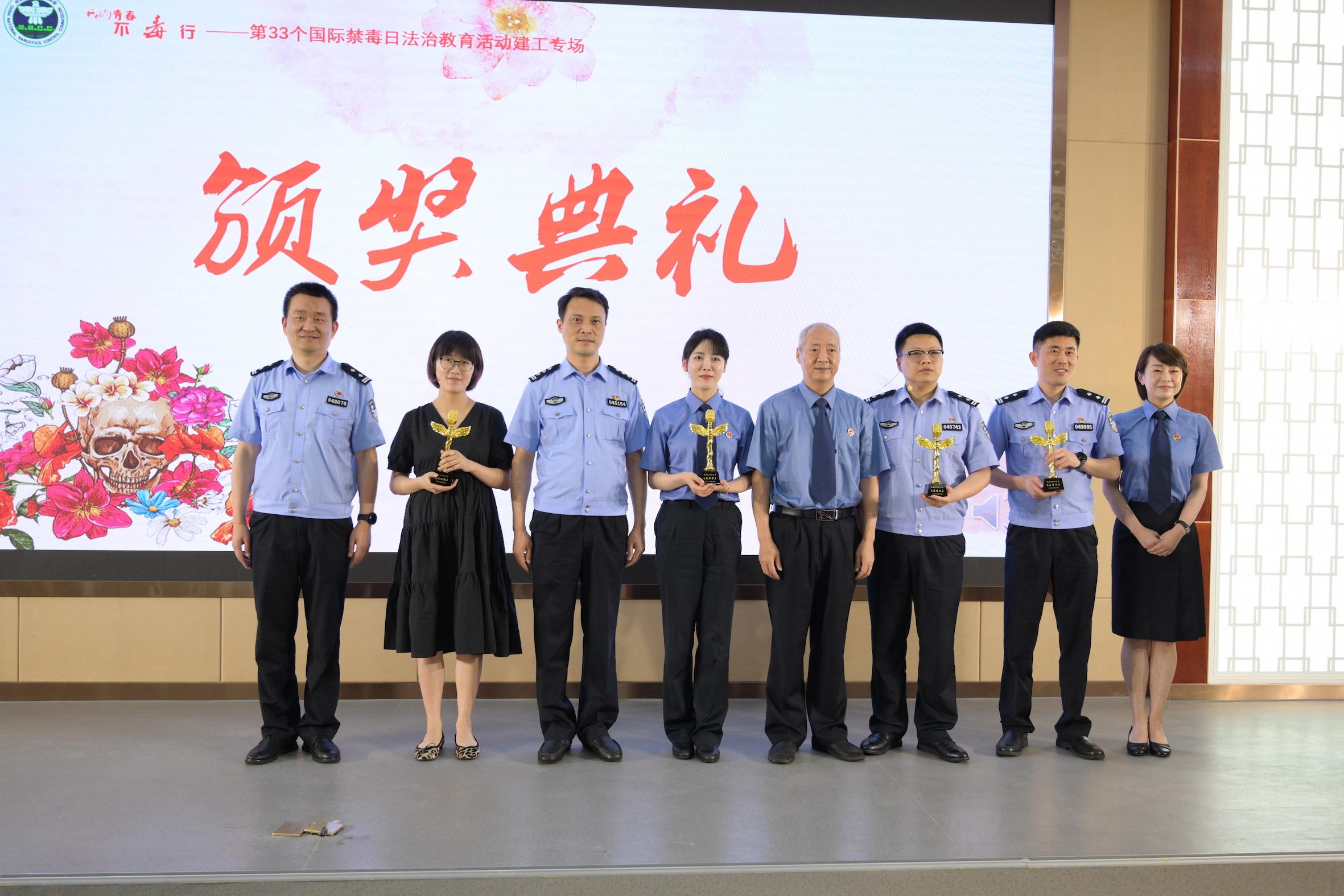 在線起碰,在線起碰，探索數(shù)字時代的碰撞與機遇